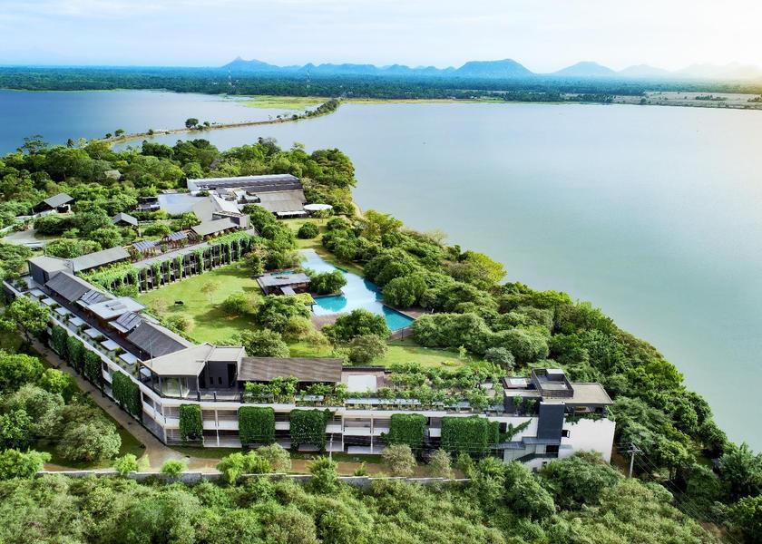 Hambantota District Weerawila exterior view