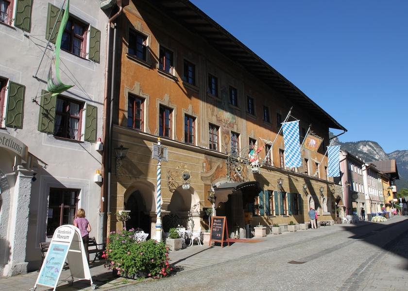 Bavaria Garmisch-Partenkirchen Front of property