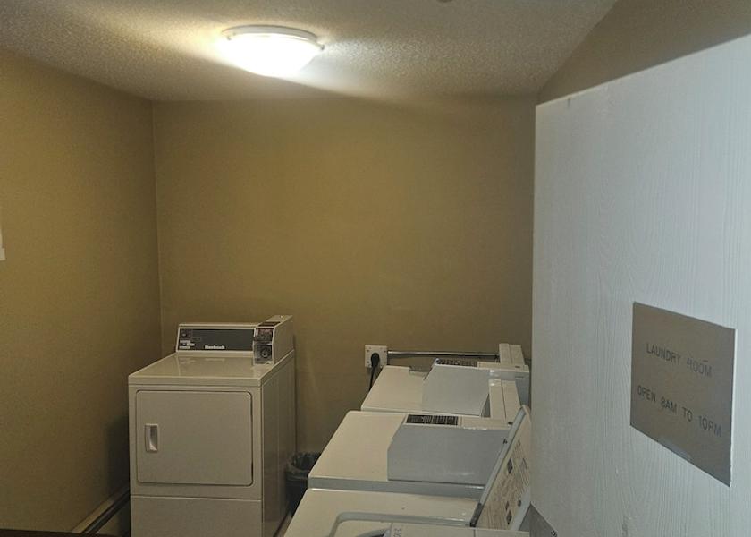 Alberta Edson Laundry room