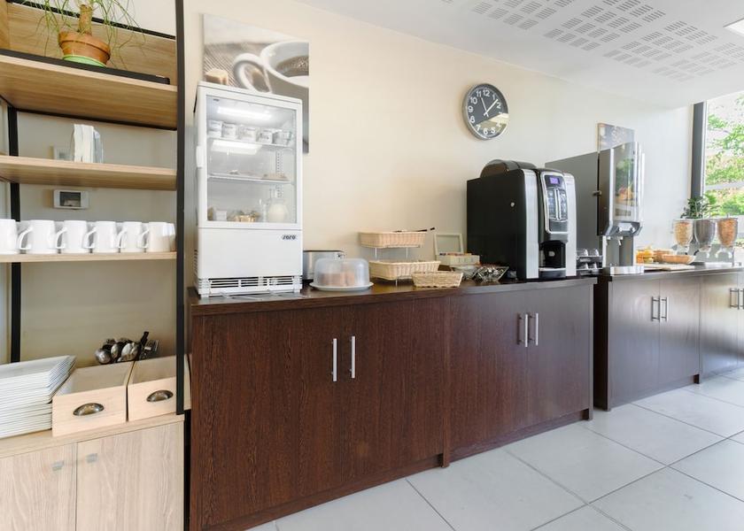 Nouvelle-Aquitaine Pau Breakfast buffet