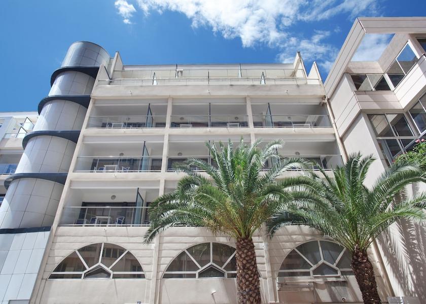 Provence - Alpes - Cote d'Azur Beausoleil Facade