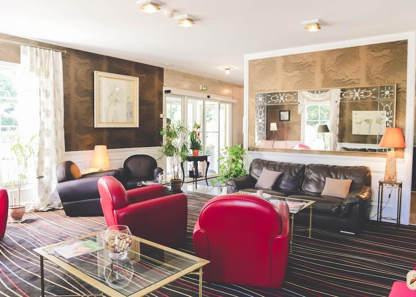 Nouvelle-Aquitaine Chateaubernard Reception