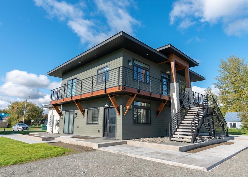 Alaska Palmer Facade