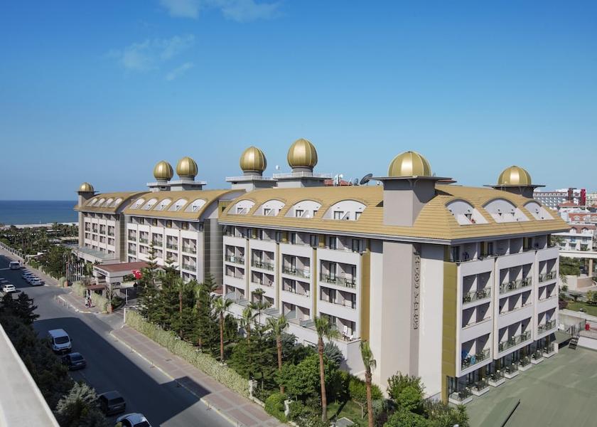  Side View From Room
