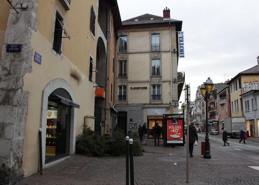 Auvergne-Rhône-Alpes Annecy Facade