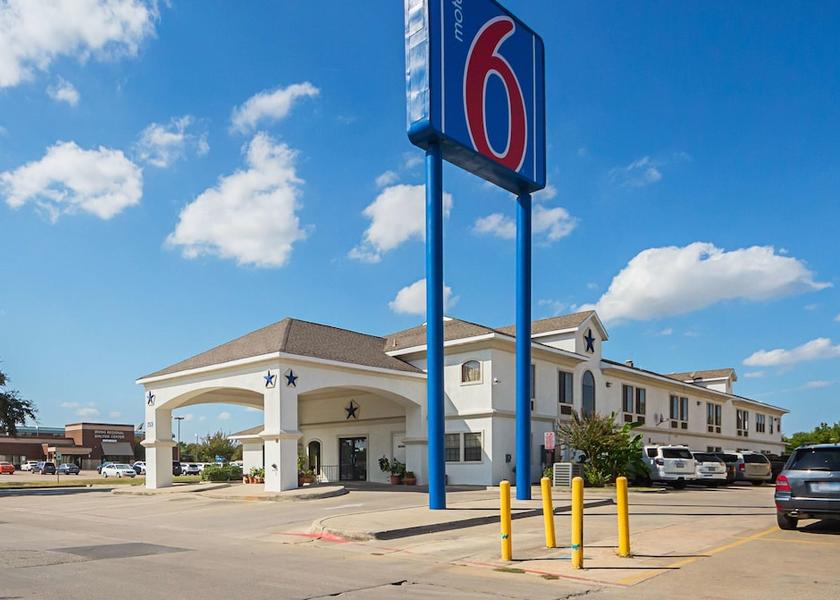 Texas Irving Entrance