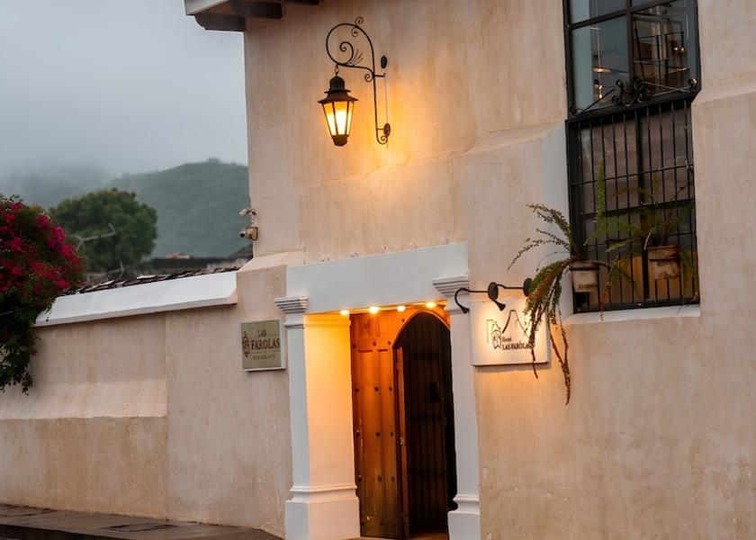 Sacatepéquez Antigua Guatemala Front of property