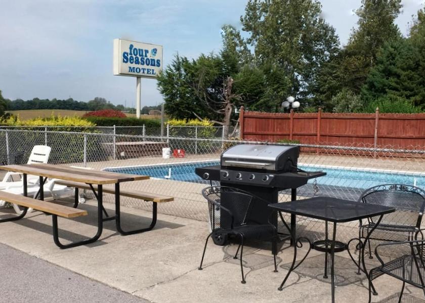 Illinois Mount Vernon Pool