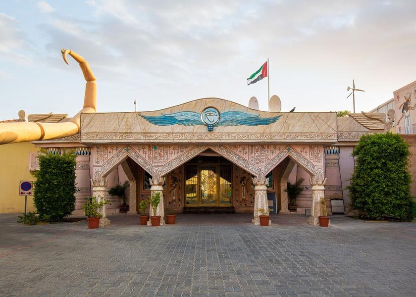  Umm al Quwain Property entrance