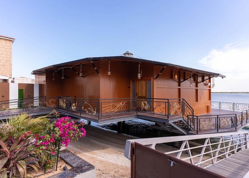  Umm al Quwain Exterior