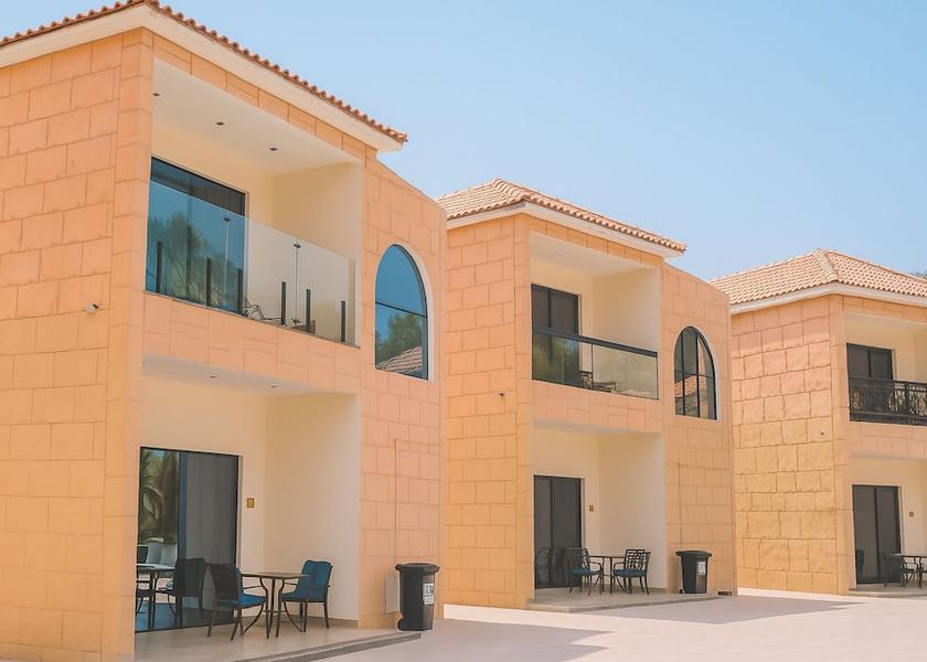  Umm al Quwain Exterior