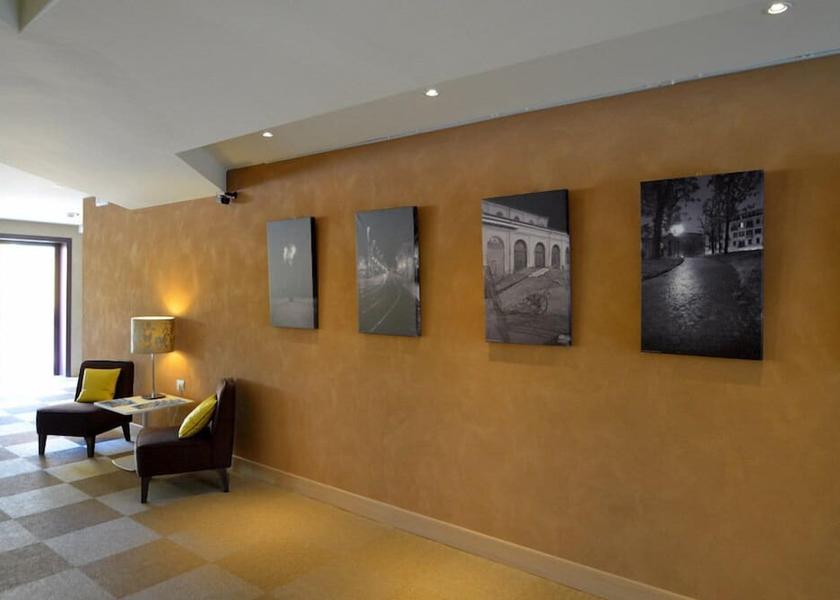 Piedmont San Francesco al Campo Lobby