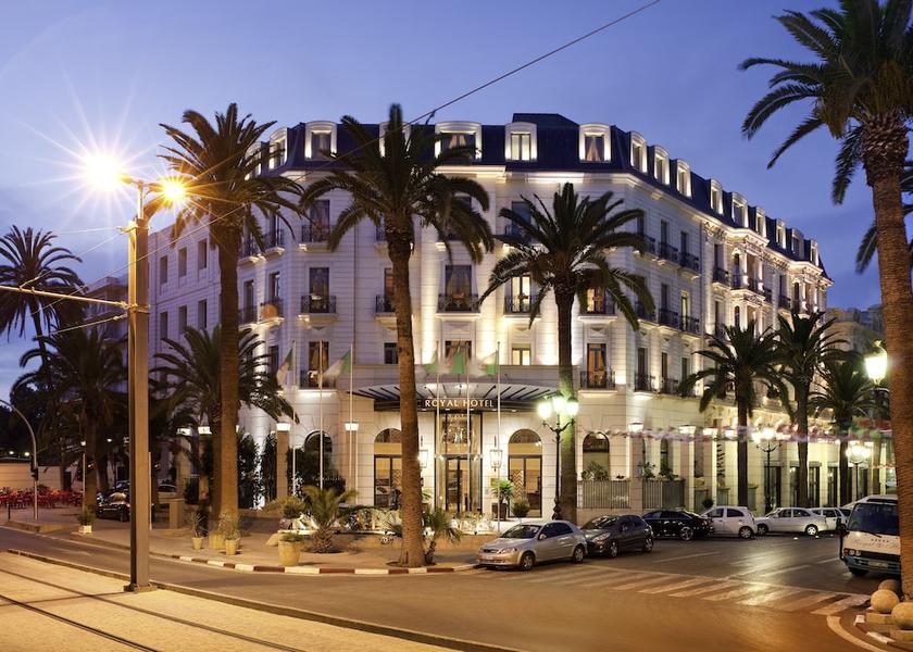  Oran Facade