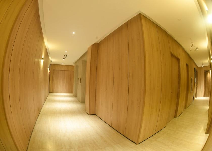  Quezon City Hallway