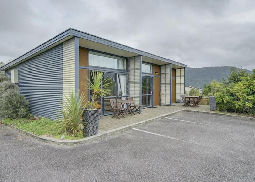 West Coast Fox Glacier Terrace/patio