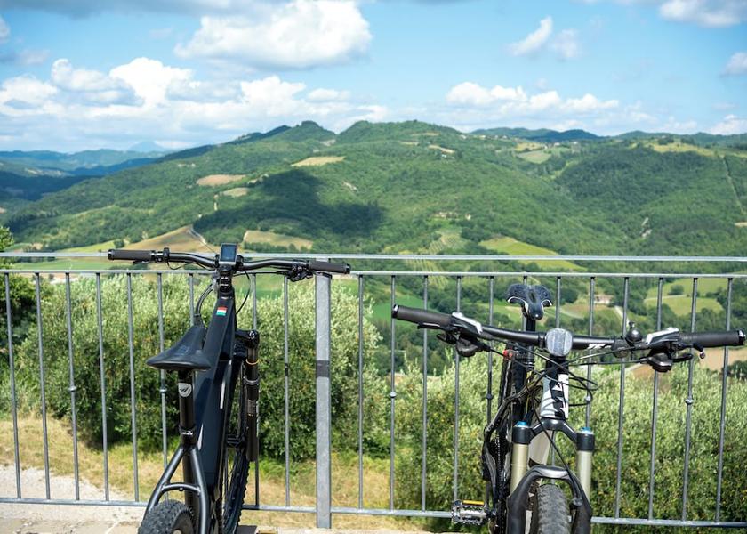 Umbria Montone Bicycling