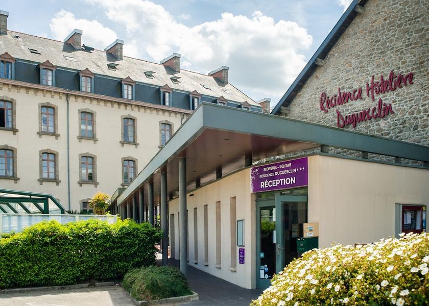 Brittany Dinan Facade