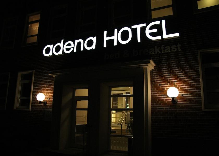 Bremen Bremerhaven Front of property - evening/night