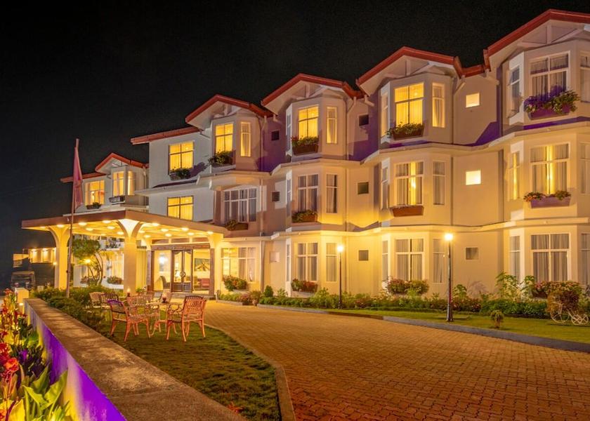 Nuwara Eliya District Nuwara Eliya Facade