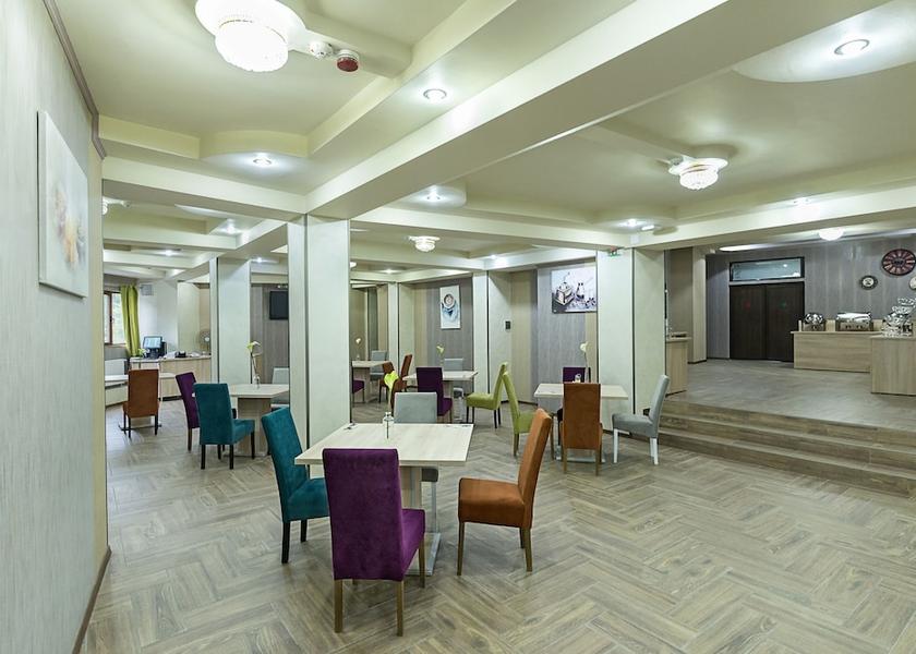  Craiova Breakfast Area