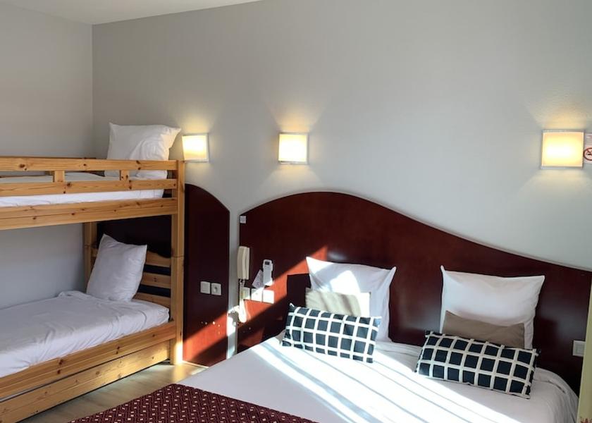 Auvergne-Rhone-Alpes Clermont-Ferrand Room