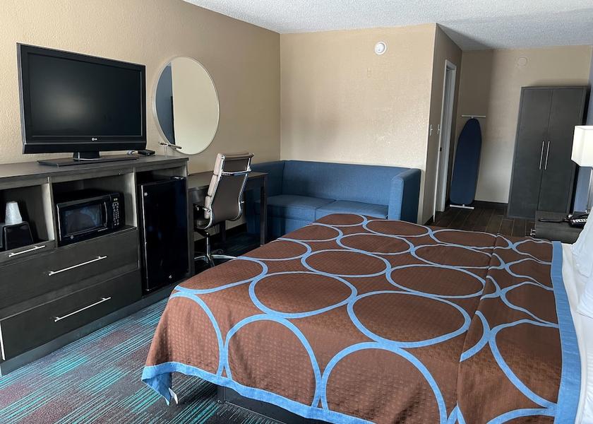 Virginia Newport News Room