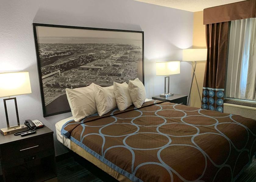 Virginia Newport News Room