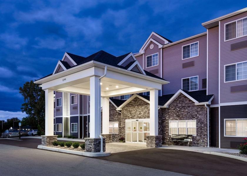 Connecticut Farmington Exterior Detail