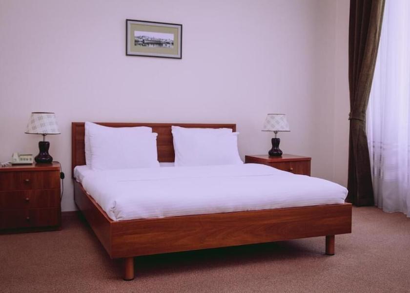  Baku Room