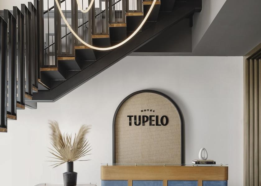 Mississippi Tupelo Lobby