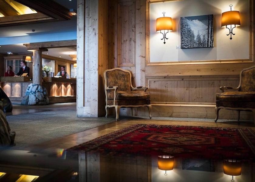 Auvergne-Rhone-Alpes Val-d'Isere Lobby