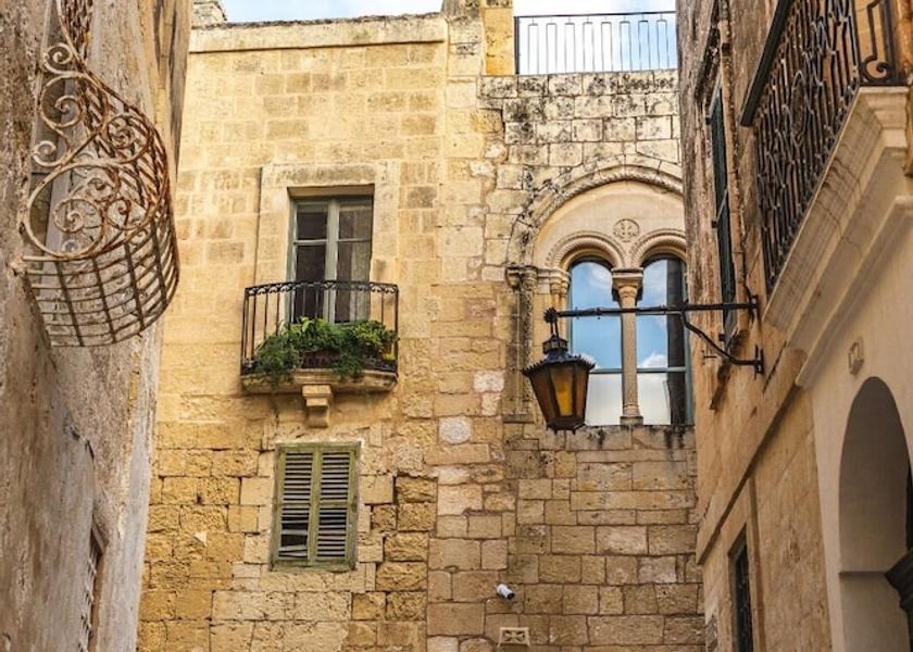  Mdina Exterior Detail