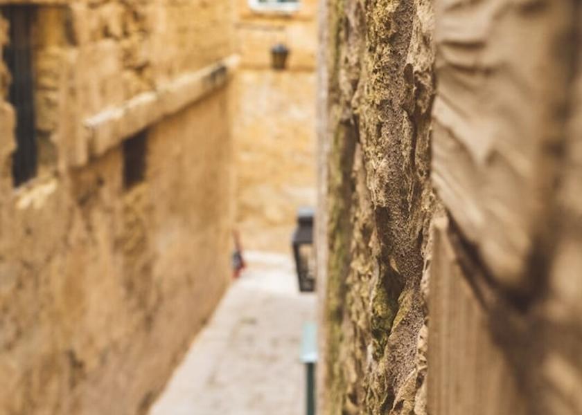  Mdina Room