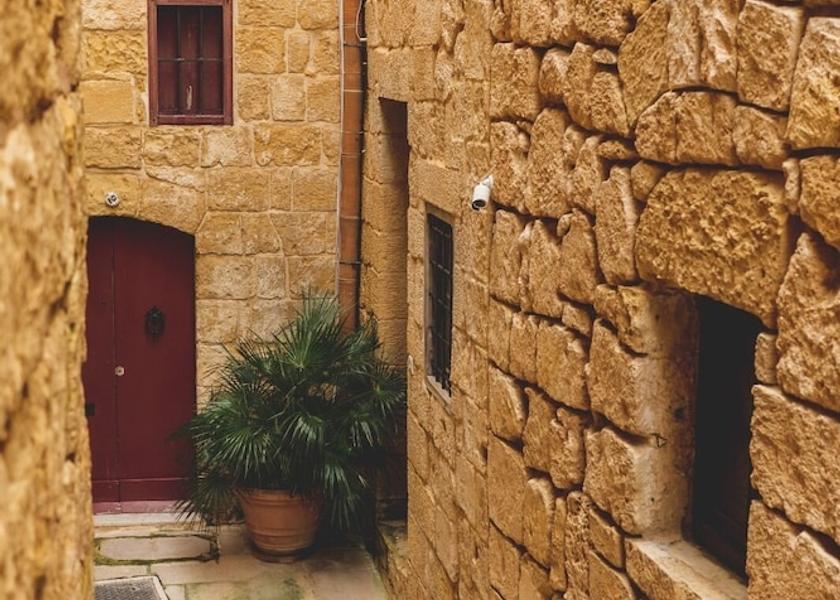  Mdina Room