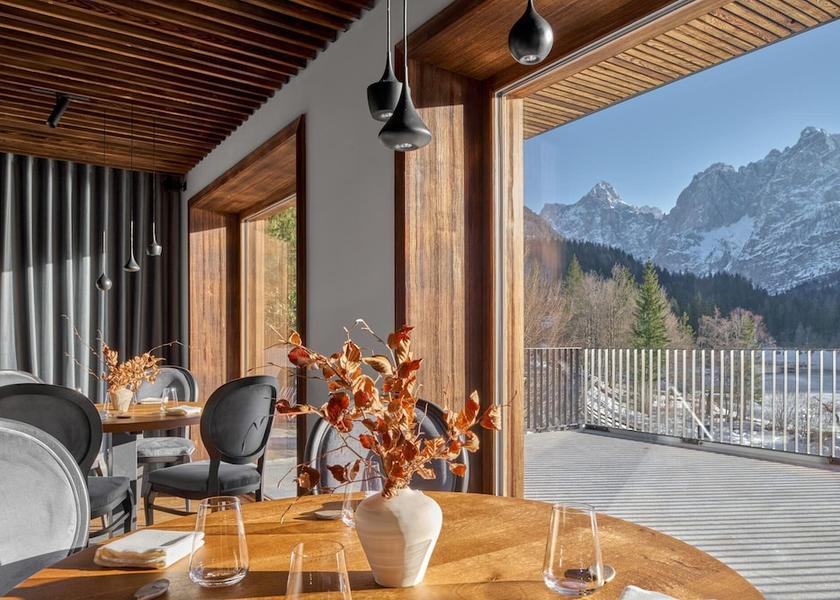  Kranjska Gora Restaurant