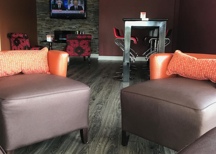 Tennessee Milan Lobby