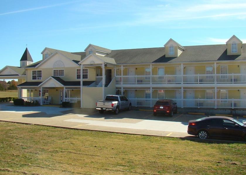 Missouri Mountain View Facade