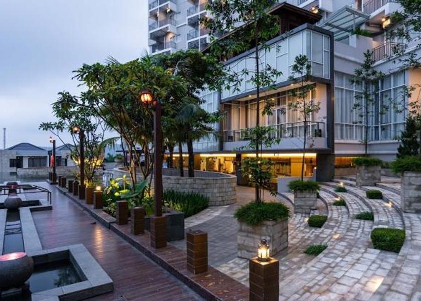 West Java Ciawi Hotel Exterior