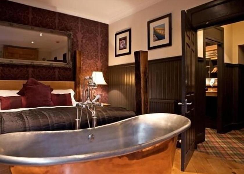 Scotland Dalkeith Room