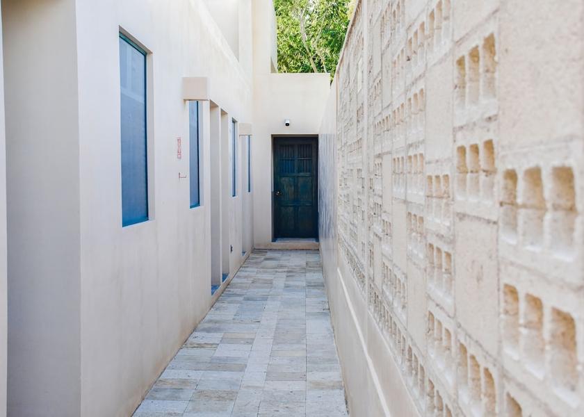 Yucatán Valladolid Hallway