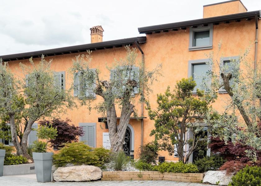 Veneto Valeggio sul Mincio Entrance