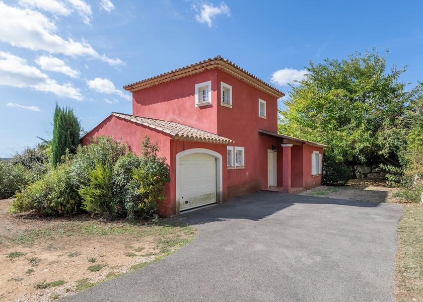 Provence - Alpes - Cote d'Azur Callian Parking