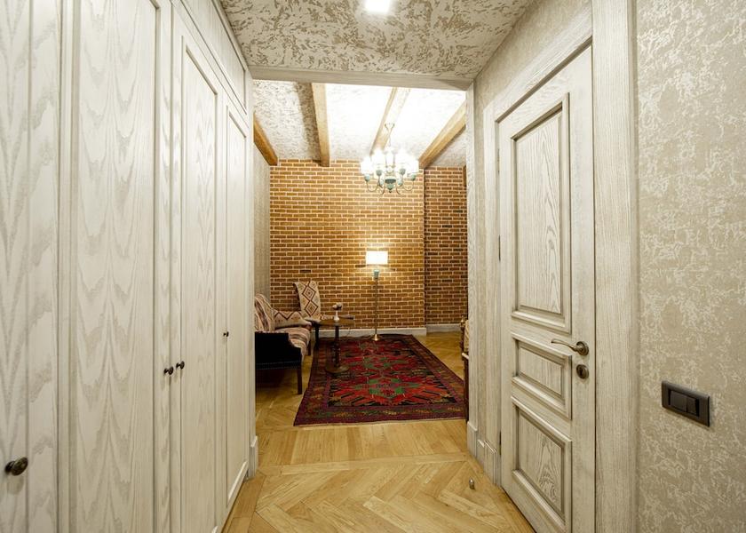  Baku Room