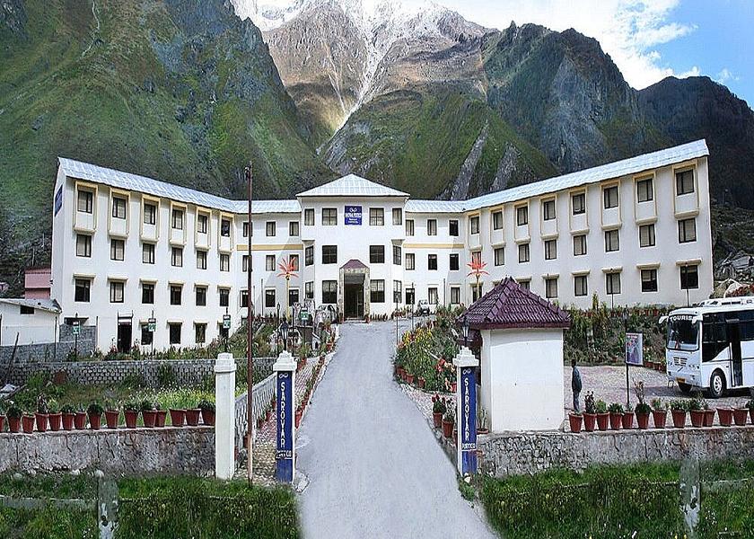 Uttarakhand Badrinath Hotel Exterior