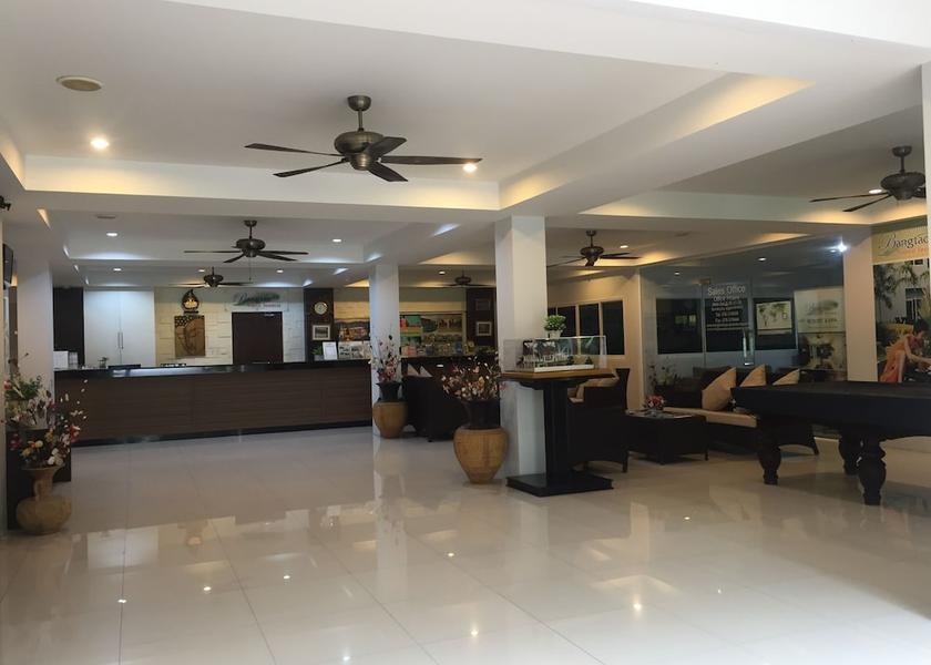 Phuket Choeng Thale Interior Entrance