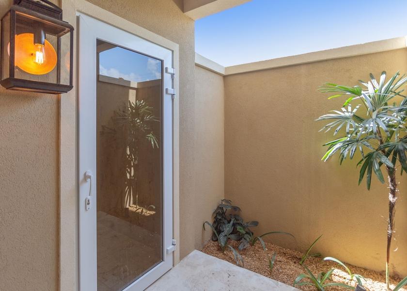 Stann Creek District Placencia Exterior Detail