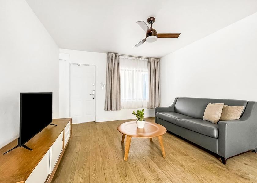 Florida Hollywood Living Area