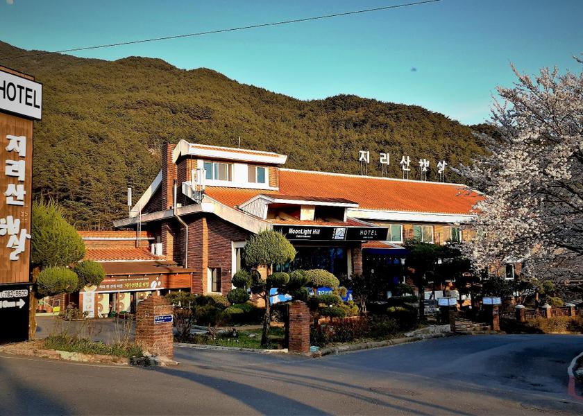 South Jeolla Gurye Hotel Exterior