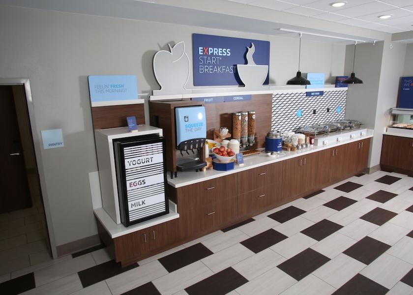 Nebraska McCook Breakfast Area