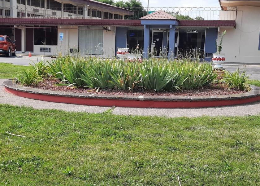 Iowa Moline Exterior Detail